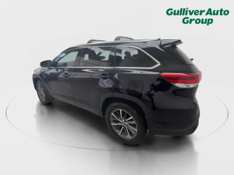 More photos of 2018 Toyota Highlander XLE at Gulliver Auto Group, TX