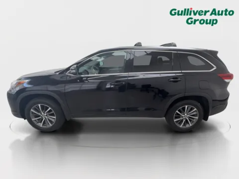 Another view of 2018 Toyota Highlander XLE for sale in Plano, TX at Gulliver Auto Group