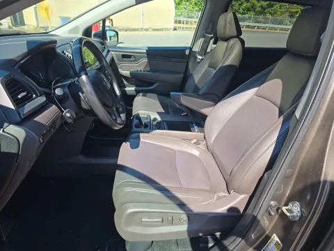 More photos of 2018 Honda Odyssey EX-L at Gulliver Auto Group, TX
