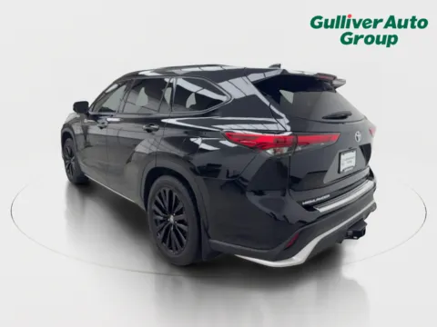 More photos of 2021 Toyota Highlander XSE at Gulliver Auto Group, TX