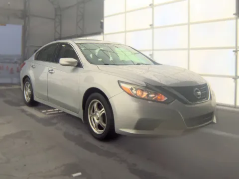 More photos of 2018 Nissan Altima 2.5 S at Gulliver Auto Group, TX