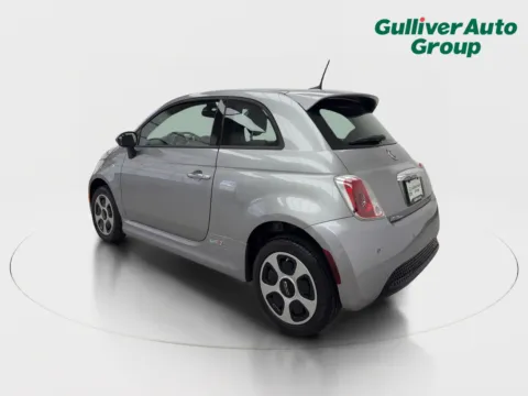 More photos of 2019 Fiat 500e Battery Electric at Gulliver Auto Group, TX