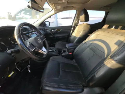 More photos of 2019 Nissan Rogue Sport SL at Gulliver Auto Group, TX