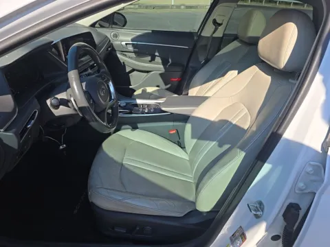 More photos of 2021 Hyundai Sonata Limited at Gulliver Auto Group, TX