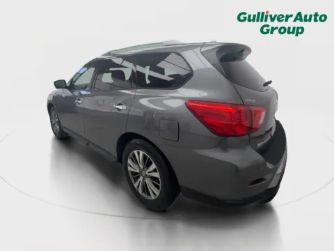 More photos of 2019 Nissan Pathfinder SL at Gulliver Auto Group, TX