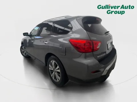 More photos of 2019 Nissan Pathfinder SL at Gulliver Auto Group, TX