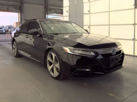 More photos of 2018 Honda Accord Touring 2.0T at Gulliver Auto Group, TX