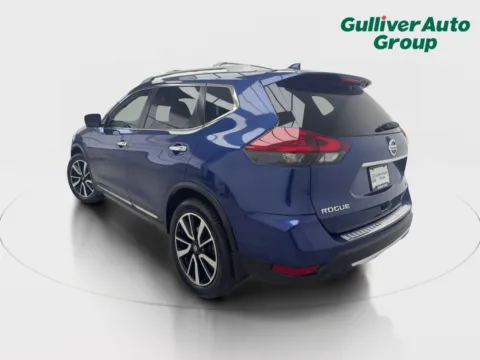 More photos of 2018 Nissan Rogue SL at Gulliver Auto Group, TX