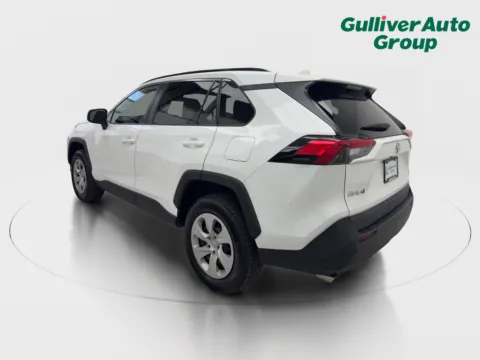 More photos of 2021 Toyota RAV4 LE at Gulliver Auto Group, TX