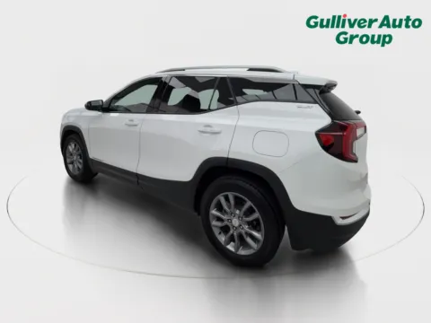 More photos of 2024 GMC Terrain SLT at Gulliver Auto Group, TX