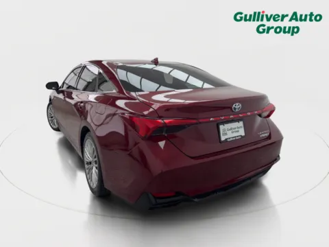 More photos of 2019 Toyota Avalon Hybrid Limited at Gulliver Auto Group, TX
