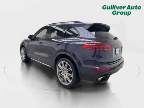 More photos of 2018 Porsche Cayenne Platinum Edition at Gulliver Auto Group, TX