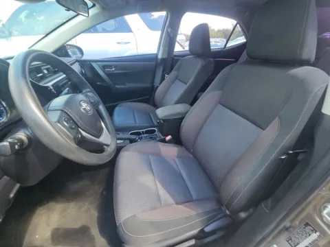 More photos of 2018 Toyota Corolla LE at Gulliver Auto Group, TX