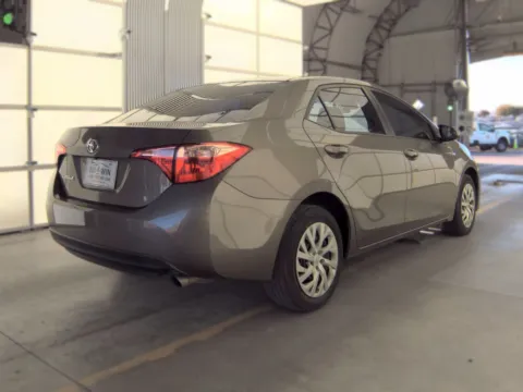 More photos of 2018 Toyota Corolla LE at Gulliver Auto Group, TX