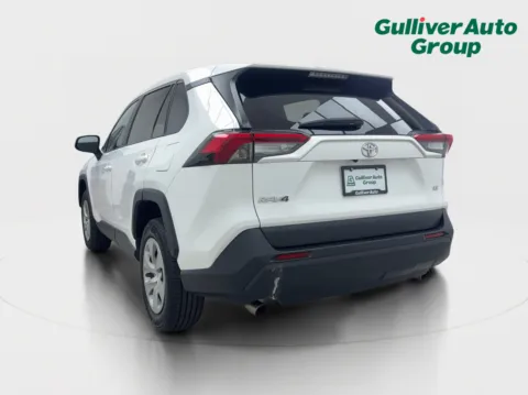 More photos of 2022 Toyota RAV4 LE at Gulliver Auto Group, TX