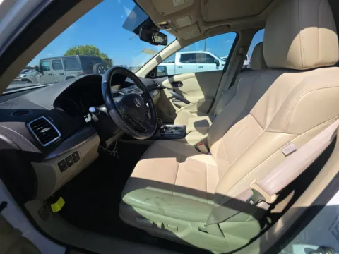 More photos of 2016 Acura RDX at Gulliver Auto Group, TX