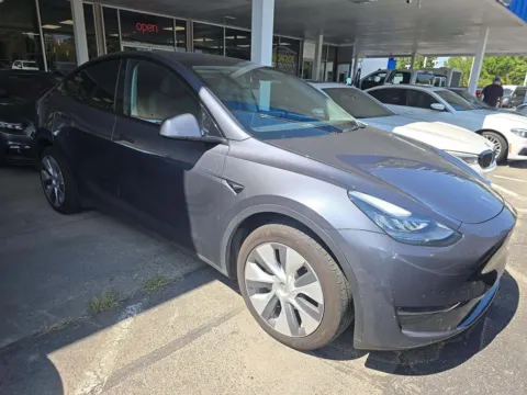 More photos of 2023 Tesla Model Y Long Range at Gulliver Auto Group, TX