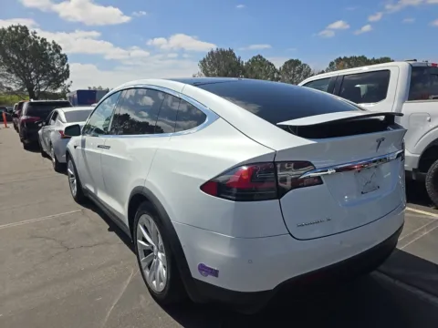 Photos of 2018 Tesla Model X 75D for sale in Plano, TX at Gulliver Auto Group