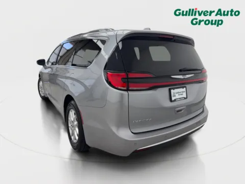 More photos of 2021 Chrysler Pacifica Touring L at Gulliver Auto Group, TX