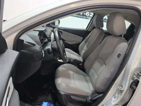 More photos of 2020 Toyota Yaris LE at Gulliver Auto Group, TX