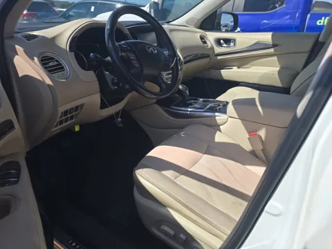 More photos of 2018 INFINITI QX60 at Gulliver Auto Group, TX