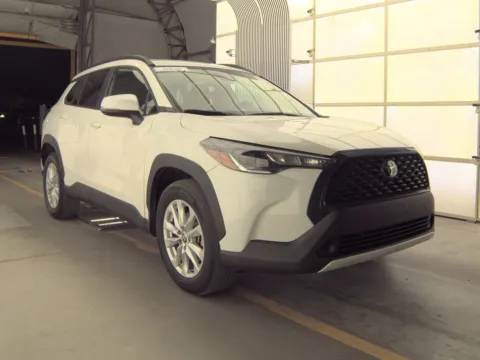 More photos of 2023 Toyota Corolla Cross LE at Gulliver Auto Group, TX