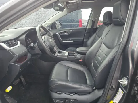 More photos of 2020 Toyota RAV4 Limited at Gulliver Auto Group, TX