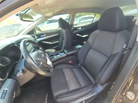 More photos of 2017 Nissan Maxima 3.5 S at Gulliver Auto Group, TX