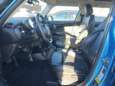 More photos of 2016 MINI Cooper at Gulliver Auto Group, TX