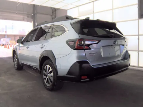 More photos of 2024 Subaru Outback Premium at Gulliver Auto Group, TX