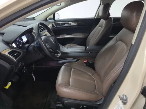 More photos of 2016 Lincoln MKZ Hybrid at Gulliver Auto Group, TX
