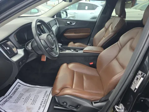 More photos of 2019 Volvo XC60 T5 Momentum at Gulliver Auto Group, TX