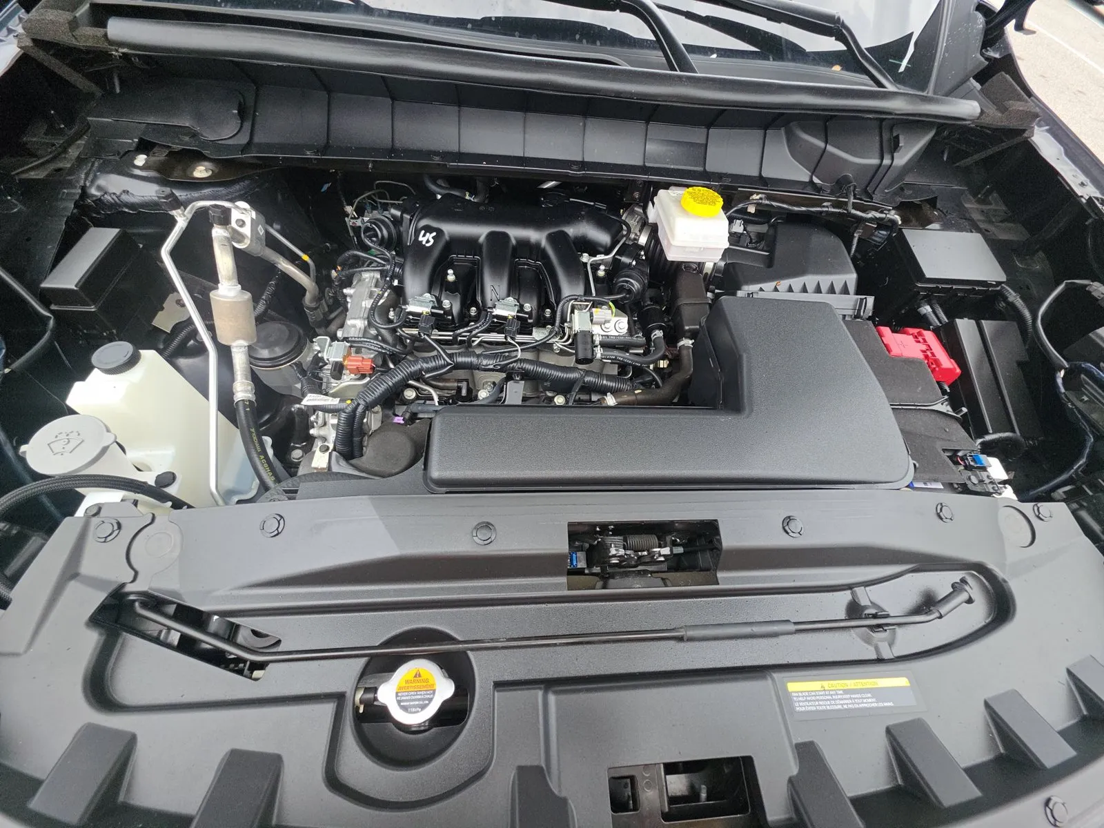 2025 Nissan Pathfinder SV - Photo 8