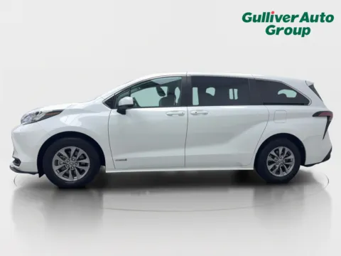 Another view of 2021 Toyota Sienna LE for sale in Plano, TX at Gulliver Auto Group