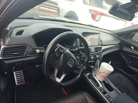 More photos of 2021 Honda Accord Sport at Gulliver Auto Group, TX
