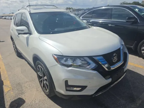 More photos of 2019 Nissan Rogue SL at Gulliver Auto Group, TX