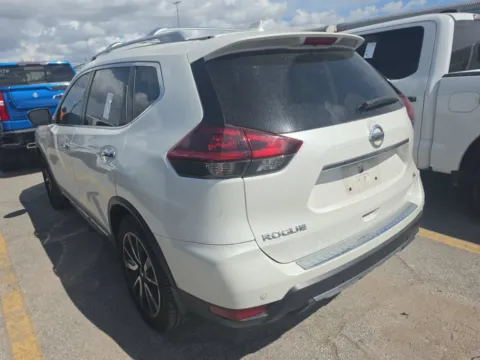 Photos of 2019 Nissan Rogue SL for sale in Plano, TX at Gulliver Auto Group