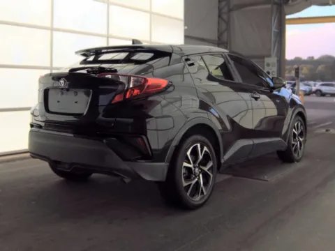 More photos of 2020 Toyota C-HR XLE at Gulliver Auto Group, TX