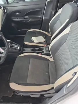 More photos of 2020 Nissan Versa 1.6 SV at Gulliver Auto Group, TX