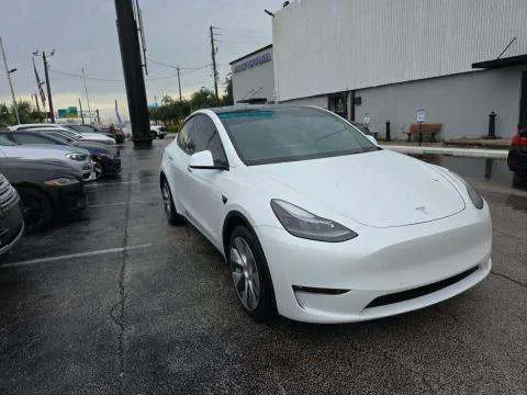 More photos of 2022 Tesla Model Y Long Range at Gulliver Auto Group, TX