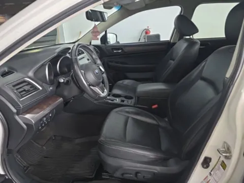 More photos of 2019 Subaru Outback 2.5i at Gulliver Auto Group, TX