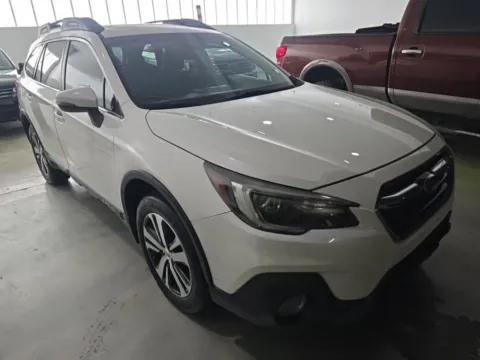 More photos of 2019 Subaru Outback 2.5i at Gulliver Auto Group, TX