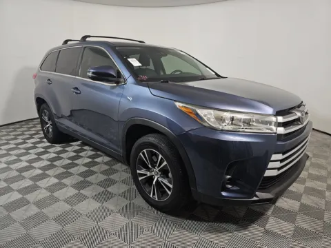 More photos of 2019 Toyota Highlander LE at Gulliver Auto Group, TX