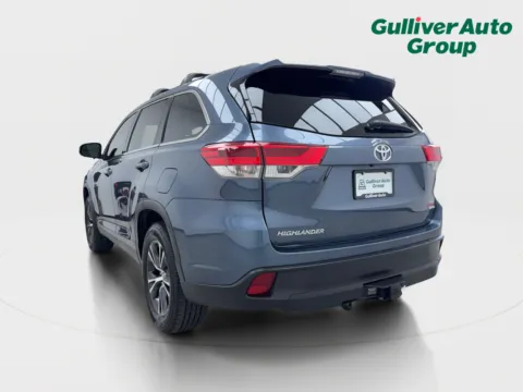More photos of 2019 Toyota Highlander LE at Gulliver Auto Group, TX