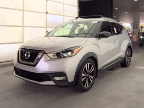 Silver 2019 Nissan Kicks SR for sale in Plano, TX