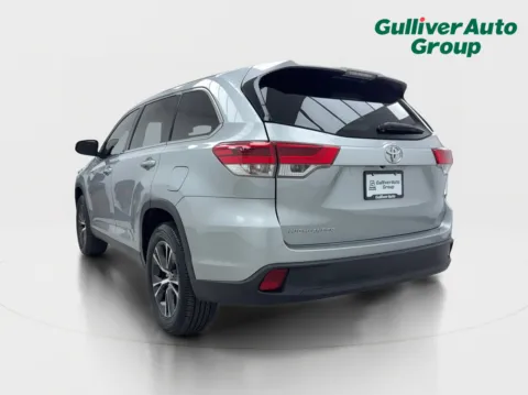More photos of 2019 Toyota Highlander LE at Gulliver Auto Group, TX
