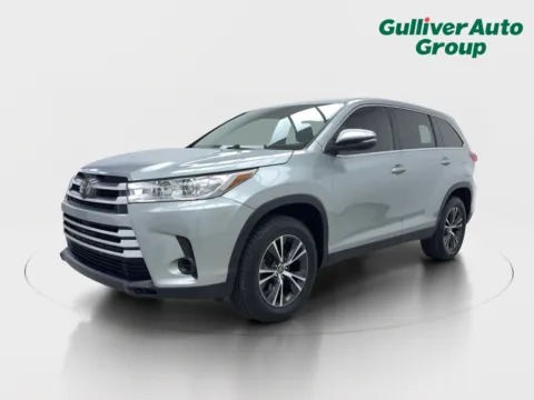 Photos of 2019 Toyota Highlander LE for sale in Plano, TX at Gulliver Auto Group