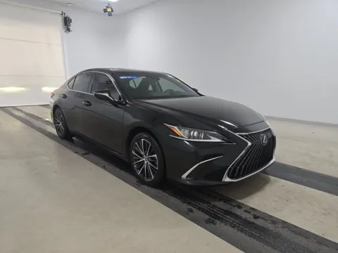 More photos of 2022 Lexus ES 350 at Gulliver Auto Group, TX