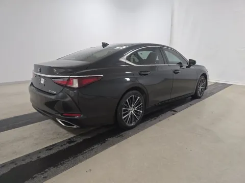 Photos of 2022 Lexus ES 350 for sale in Plano, TX at Gulliver Auto Group