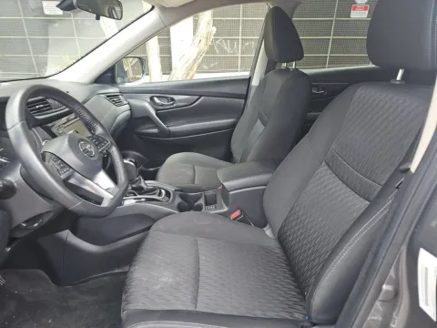 More photos of 2020 Nissan Rogue SV at Gulliver Auto Group, TX
